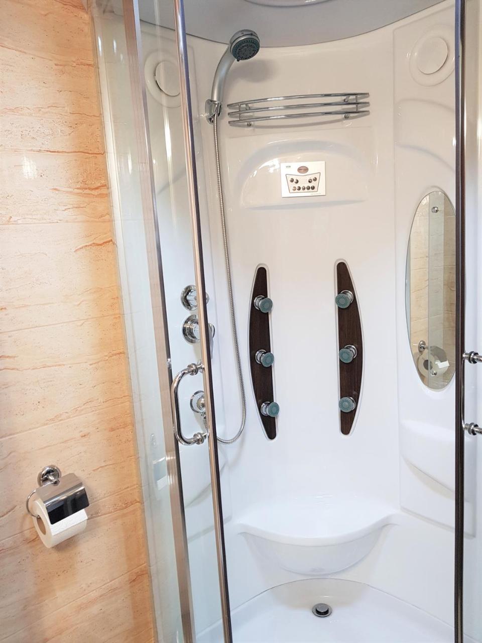 Villa Lotus 데바 외부 사진