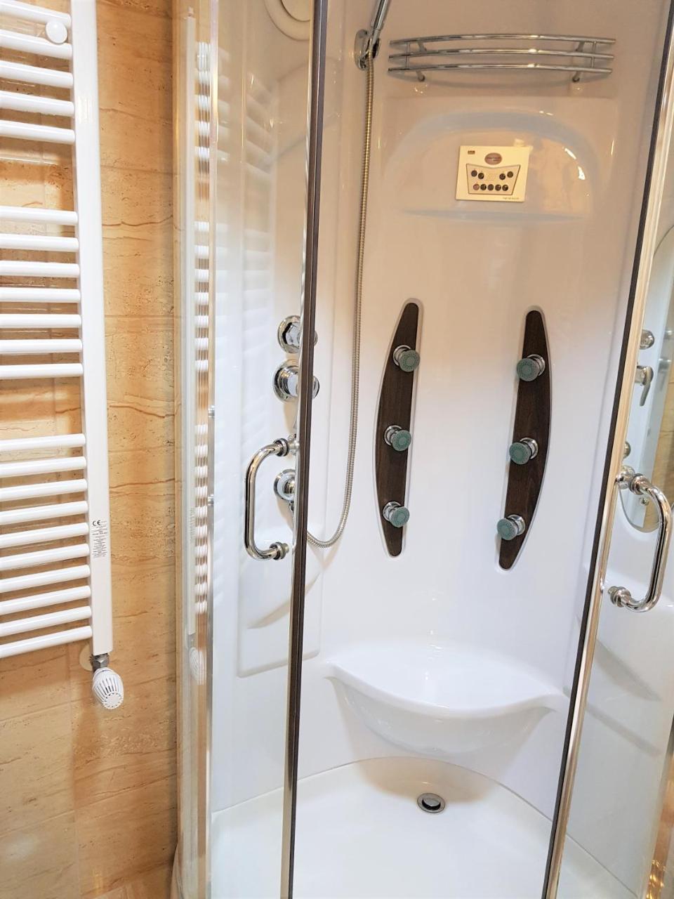 Villa Lotus 데바 외부 사진